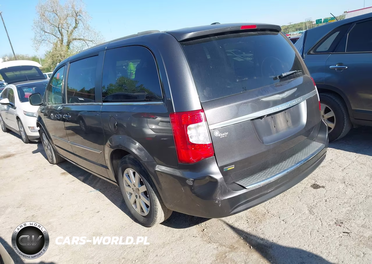 2016 Chrysler Town & Country Touring VIN:2C4RC1BG1GR173167 - 3