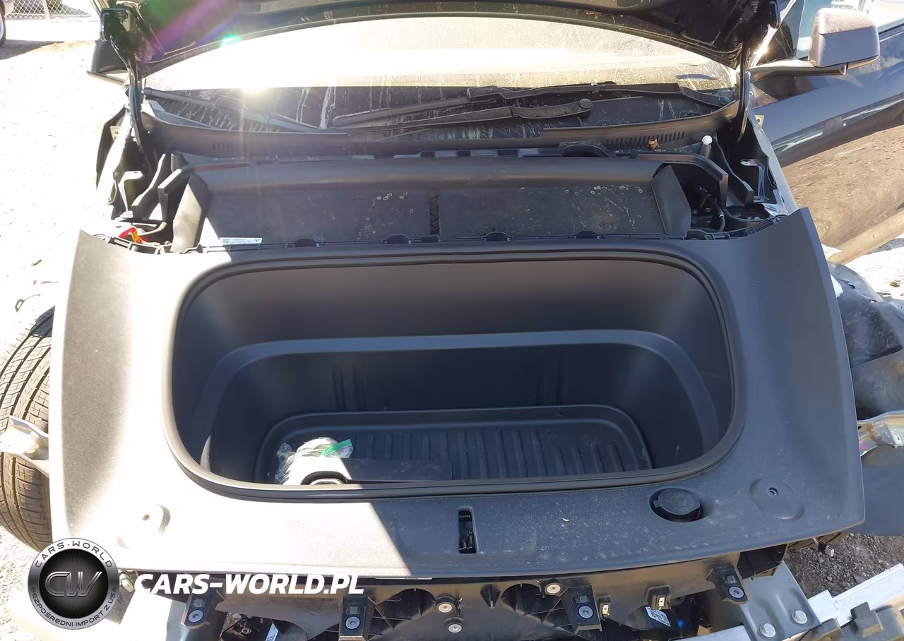 2026 Tesla Model Y All-Wheel Drive-Long Range Launch Series-Premium All-Wheel Drive VIN:7SAYGDEE6TA469741 - 10