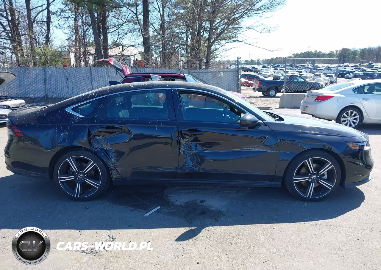 2024 Honda Accord Hybrid Sport VIN:1HGCY2F5XRA013626 - 13