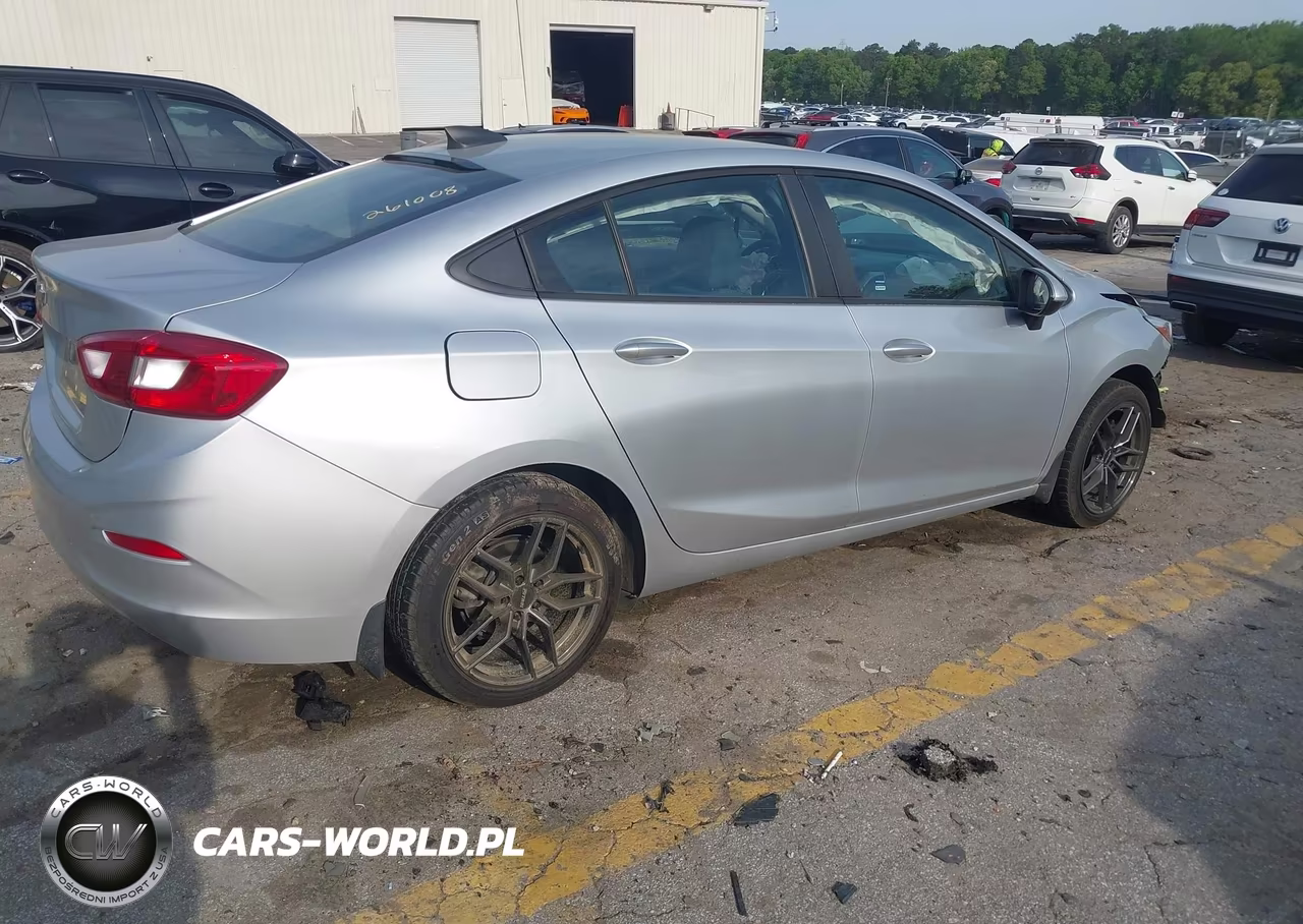 2018 Chevrolet Cruze Ls Auto VIN:1G1BC5SM1J7122848 - 4