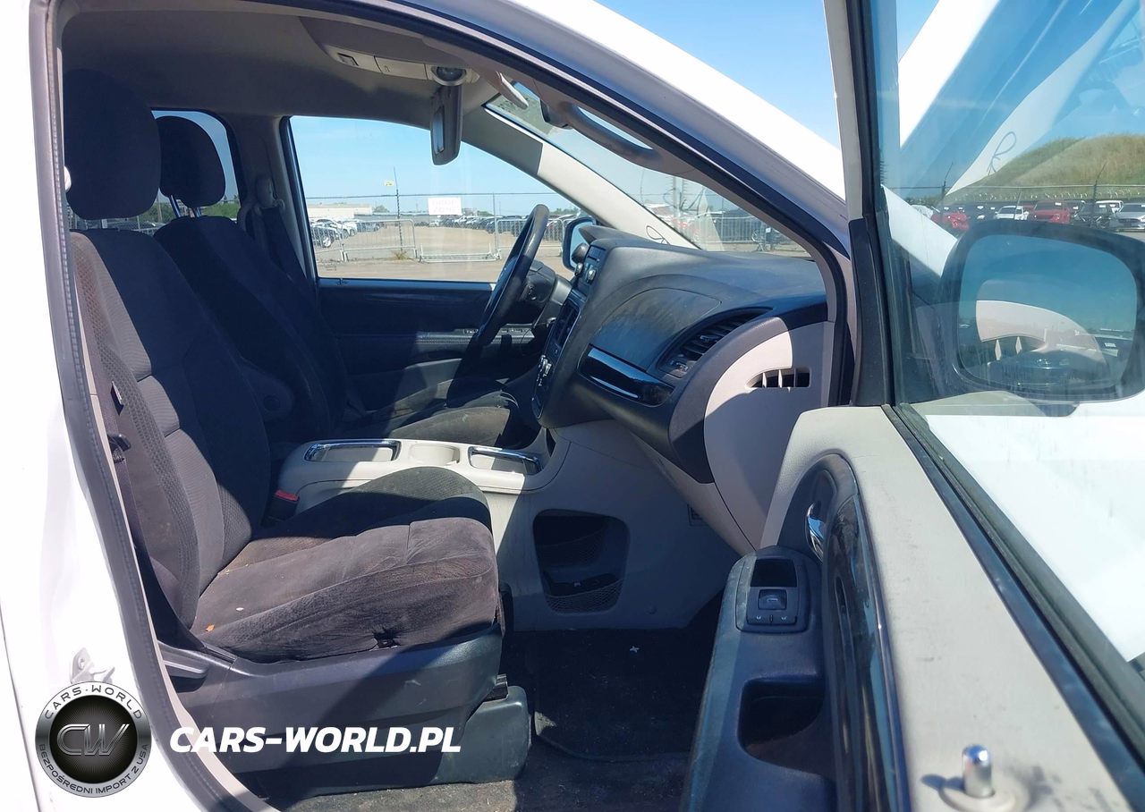 2016 Dodge Grand Caravan Sxt VIN:2C4RDGCG8GR249563 - 5