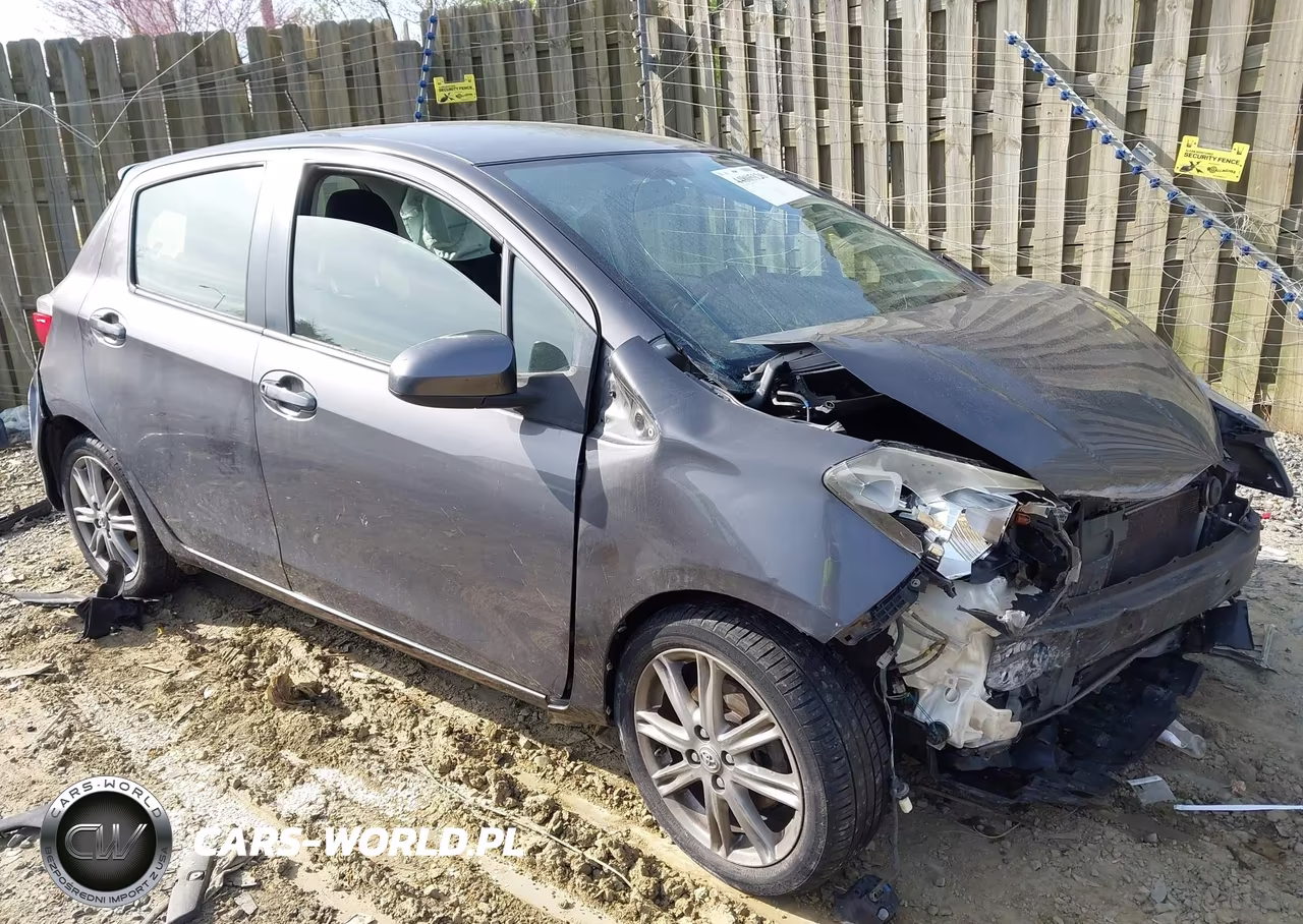 2013 Toyota Yaris Se