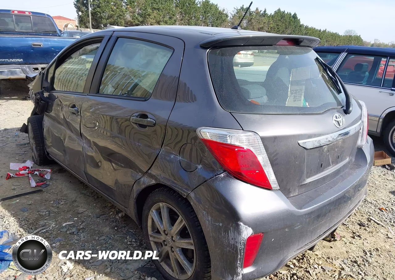 2013 Toyota Yaris Se VIN:JTDKTUD3XDD571344 - 3