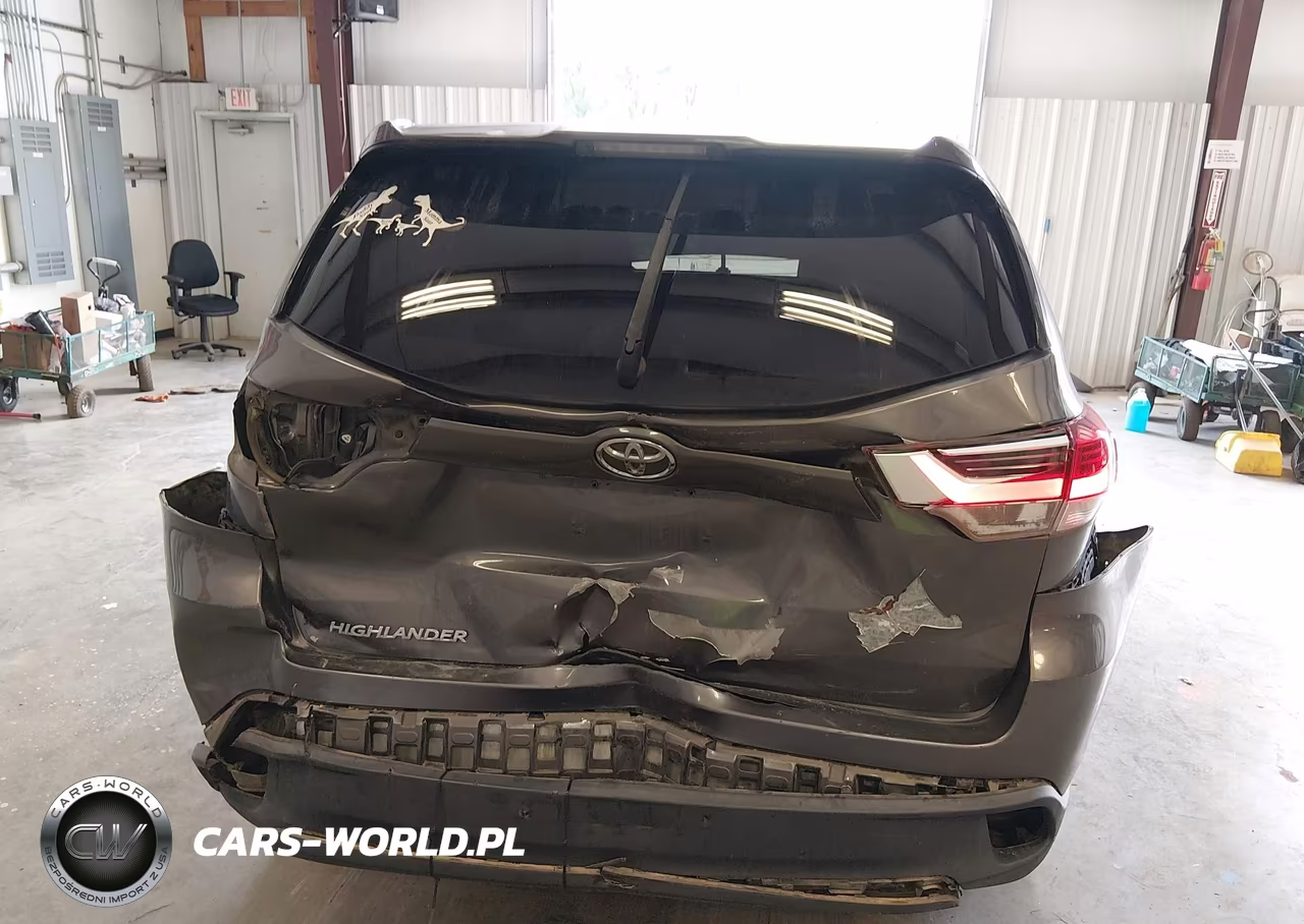 2018 Toyota Highlander Le VIN:5TDZZRFH0JS263960 - 6