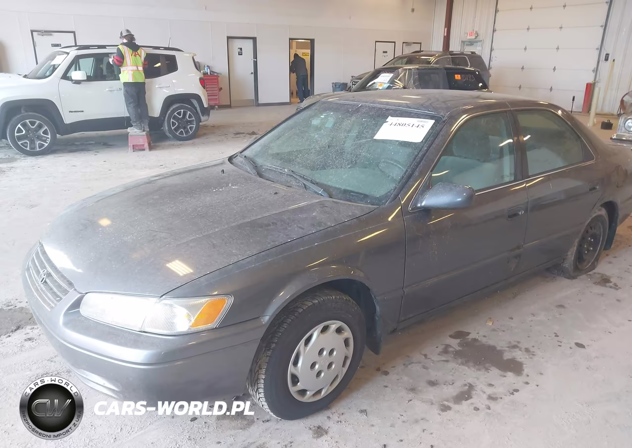 1999 Toyota Camry Le VIN:4T1BG22K7XU466943 - 2