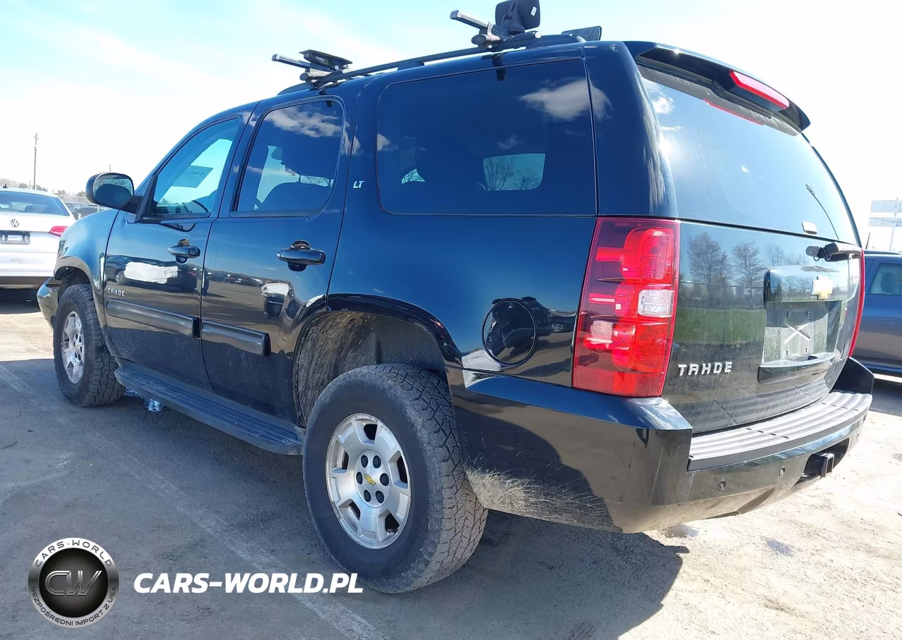 2013 Chevrolet Tahoe Lt VIN:1GNSKBE00DR331256 - 3