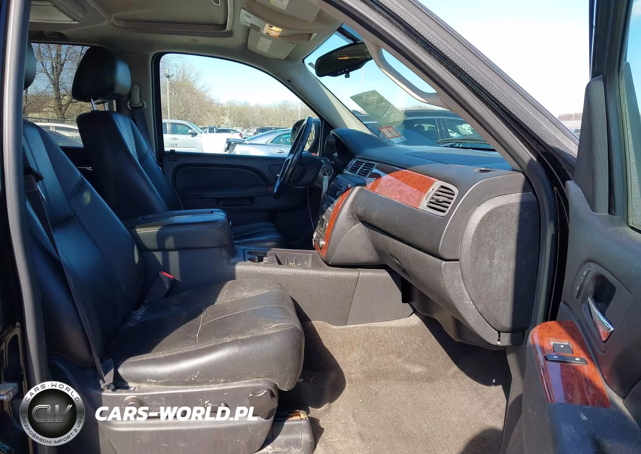 2013 Chevrolet Tahoe Lt VIN:1GNSKBE00DR331256 - 5