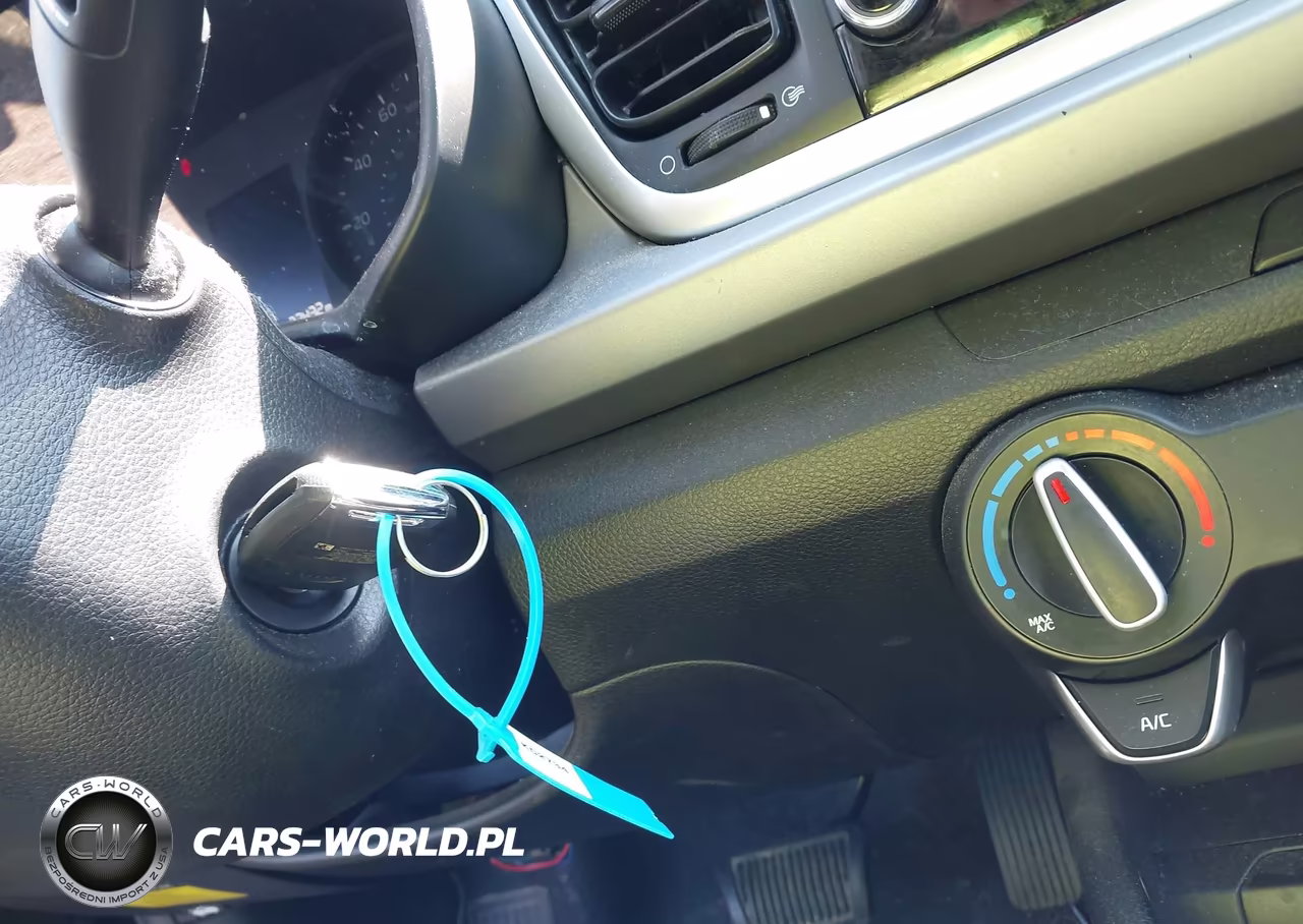 2020 Kia Rio S VIN:3KPA24AD8LE349703 - 11