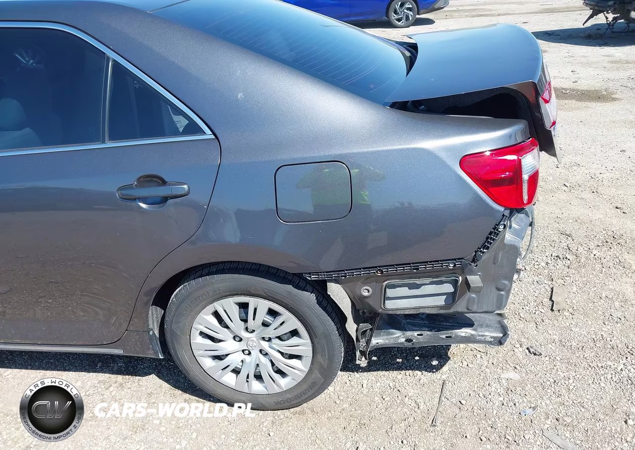 2013 Toyota Camry Hybrid Le VIN:4T1BD1FK8DU085773 - 6