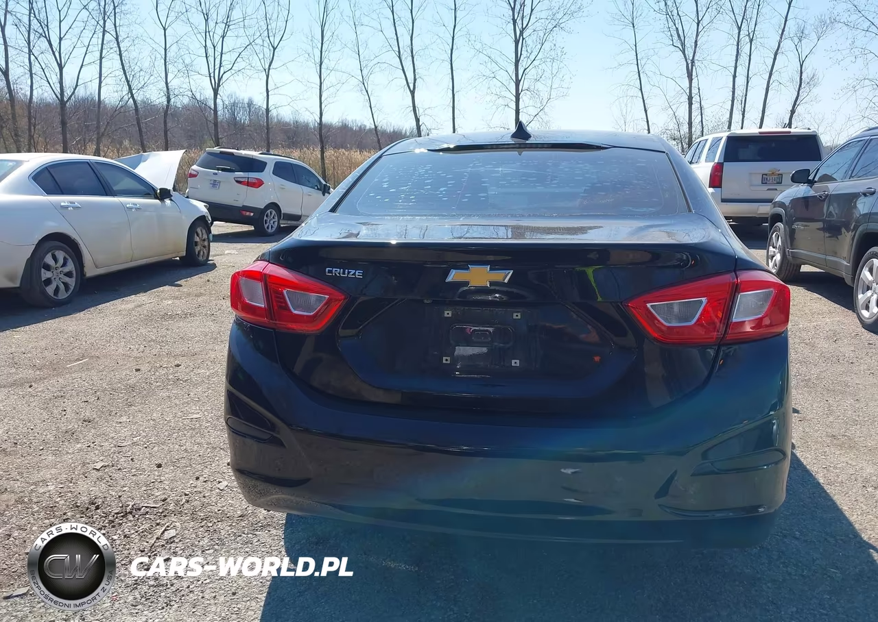 2018 Chevrolet Cruze Ls Auto VIN:1G1BC5SM7J7136981 - 16