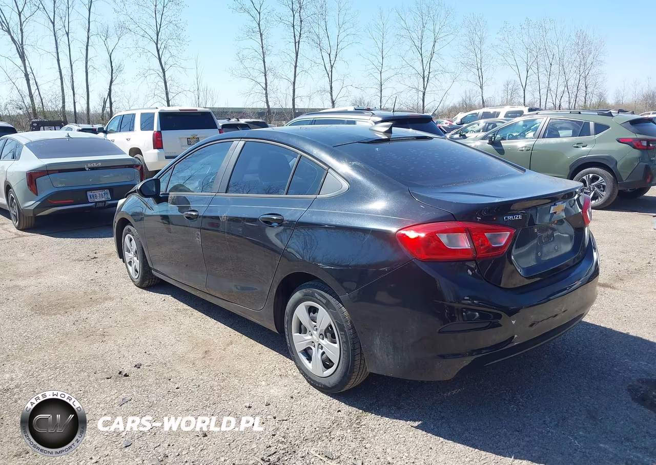 2018 Chevrolet Cruze Ls Auto VIN:1G1BC5SM7J7136981 - 3