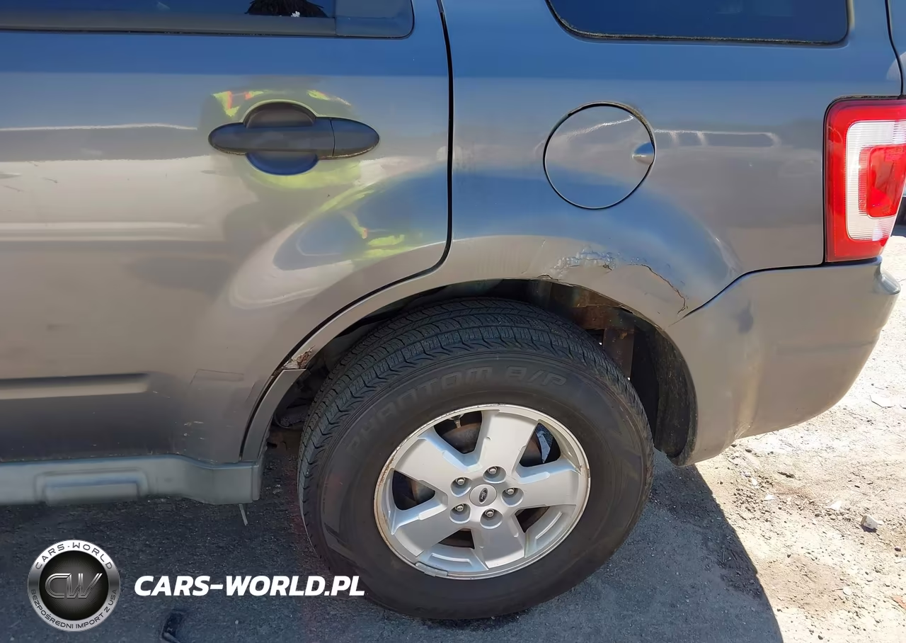 2010 Ford Escape Xlt VIN:1FMCU0D7XAKA11369 - 13