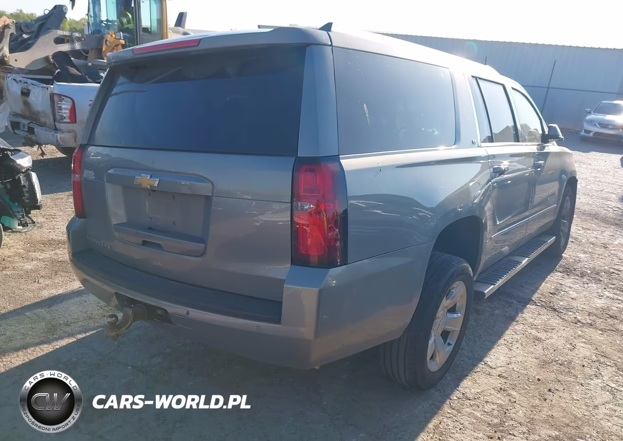 2019 Chevrolet Suburban Lt VIN:1GNSKHKC9KR129756 - 4