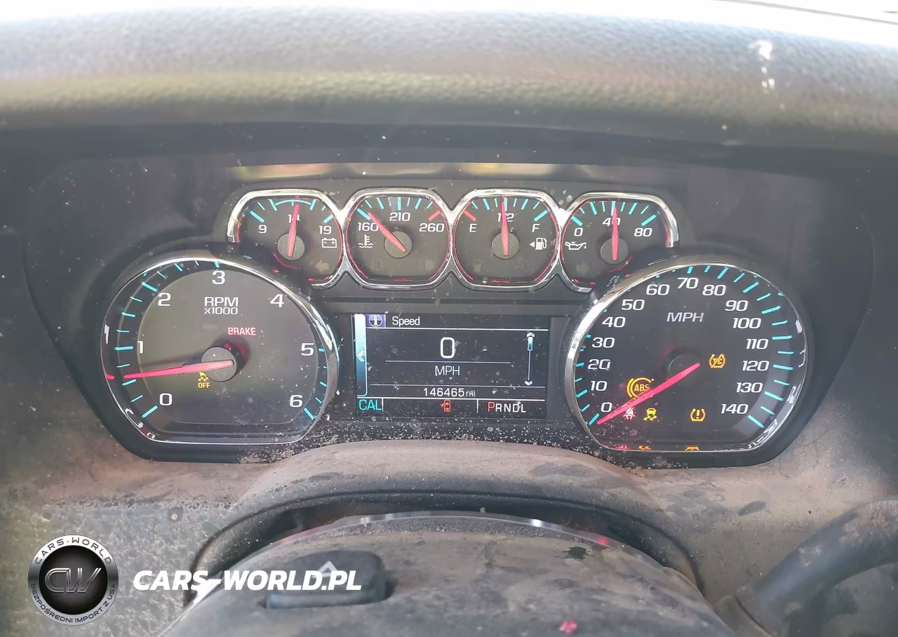 2019 Chevrolet Suburban Lt VIN:1GNSKHKC9KR129756 - 7