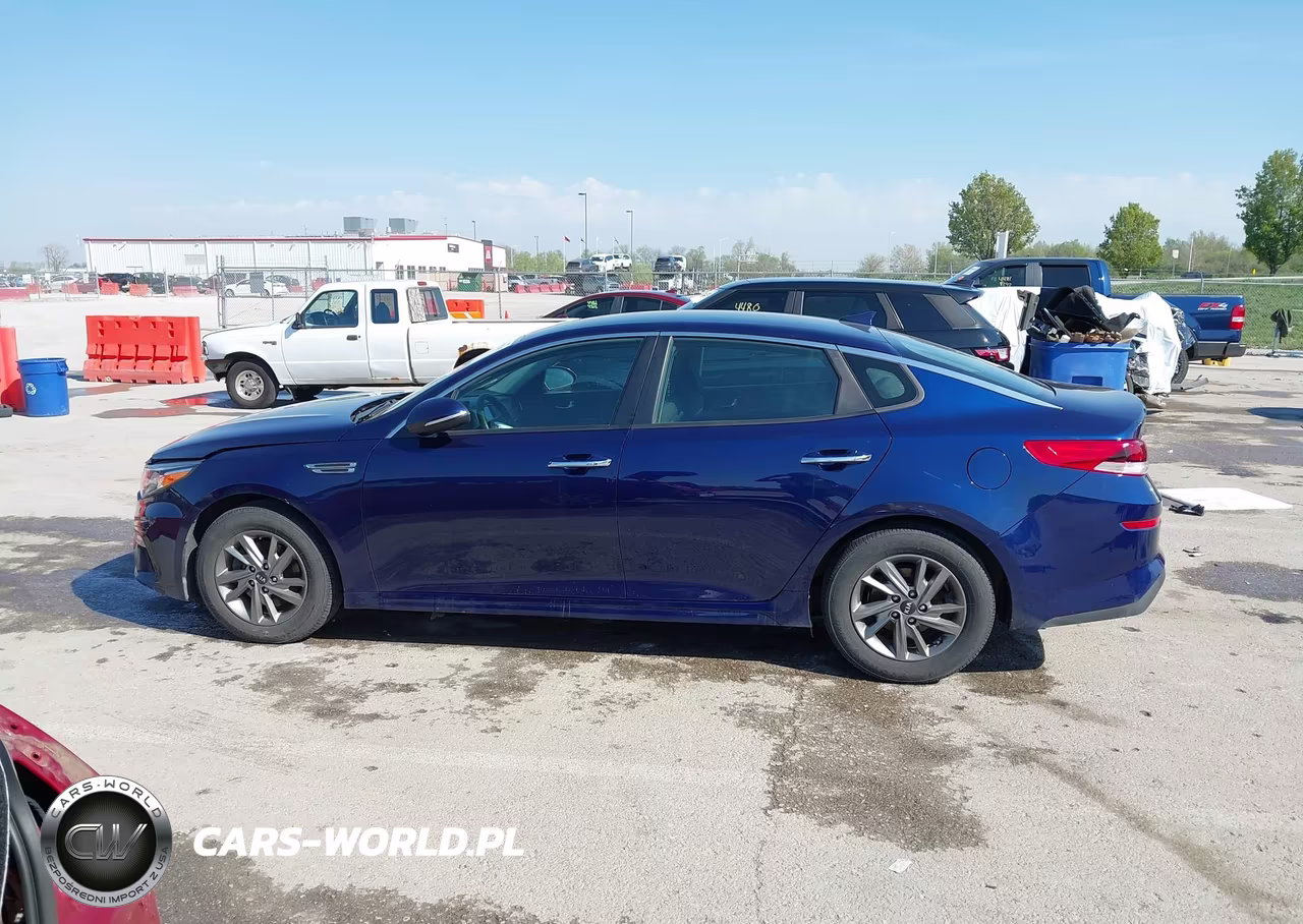 2019 Kia Optima Lx VIN:5XXGT4L35KG353256 - 15