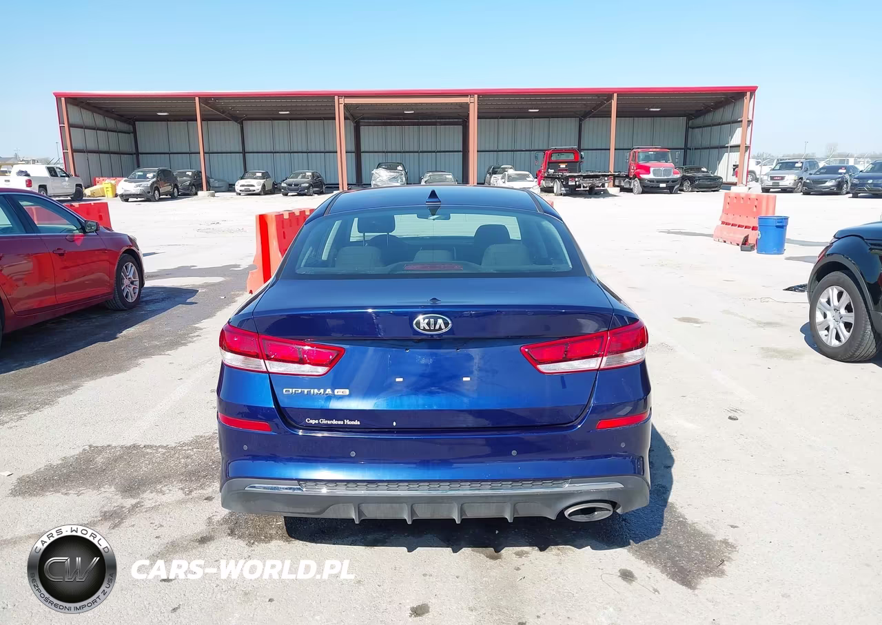 2019 Kia Optima Lx VIN:5XXGT4L35KG353256 - 17