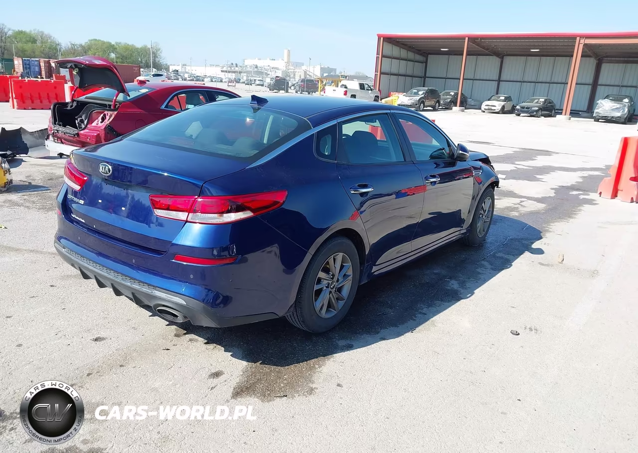 2019 Kia Optima Lx VIN:5XXGT4L35KG353256 - 4