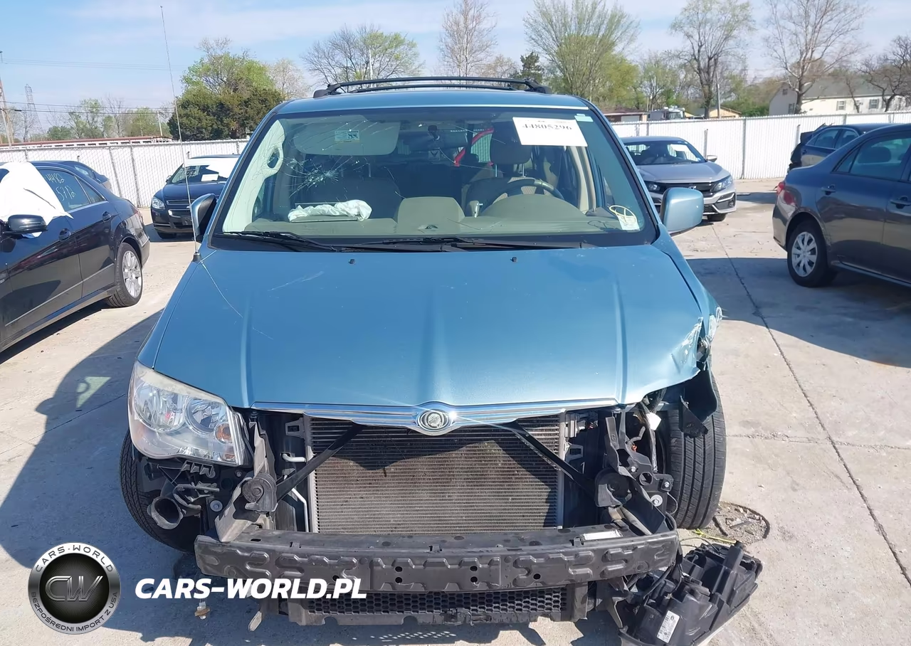 2010 Chrysler Town & Country Touring VIN:2A4RR5D18AR141610 - 12