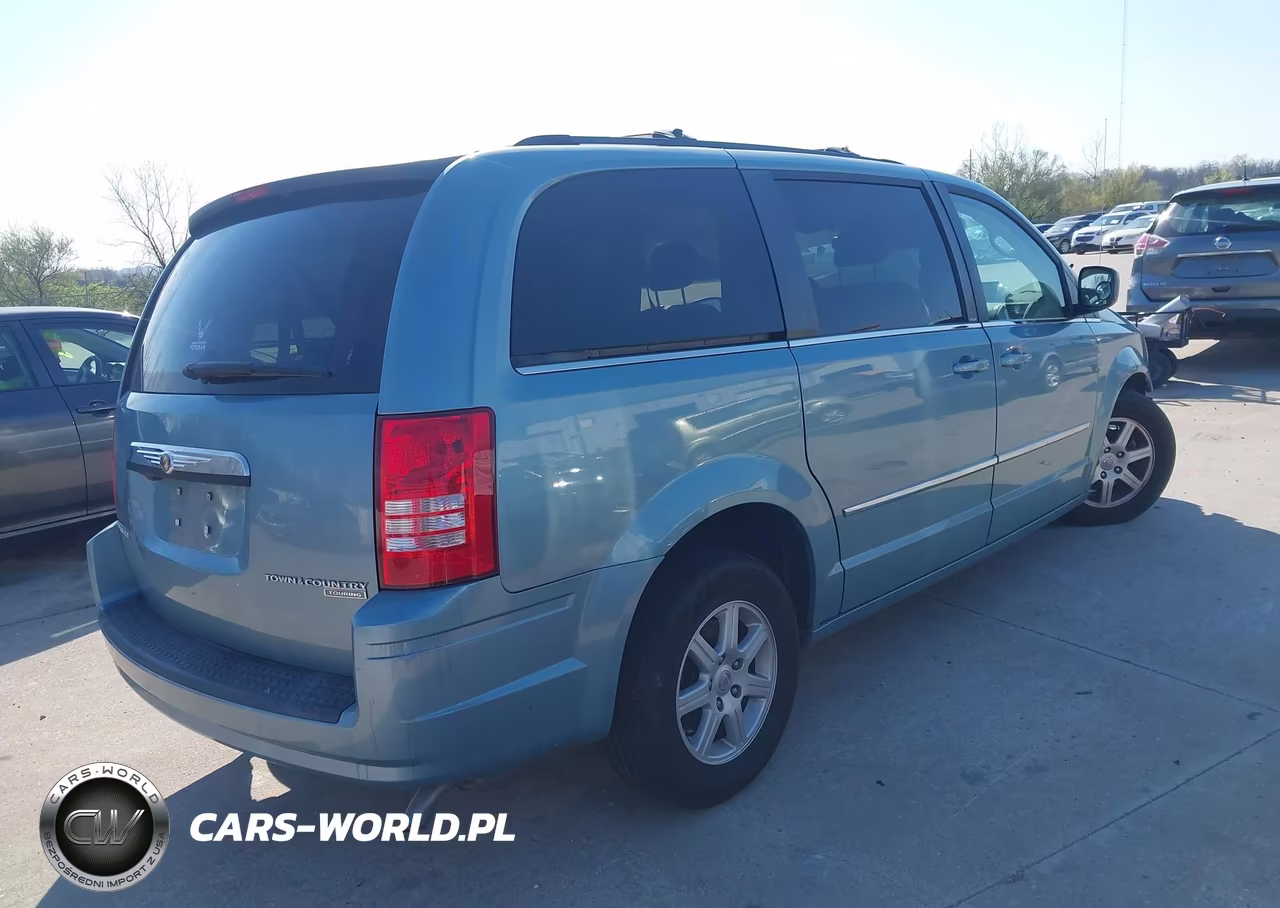 2010 Chrysler Town & Country Touring VIN:2A4RR5D18AR141610 - 4