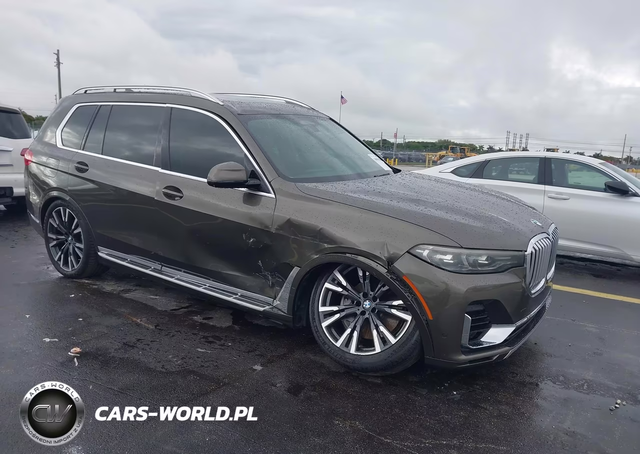 2020 BMW X7 xDrive50I