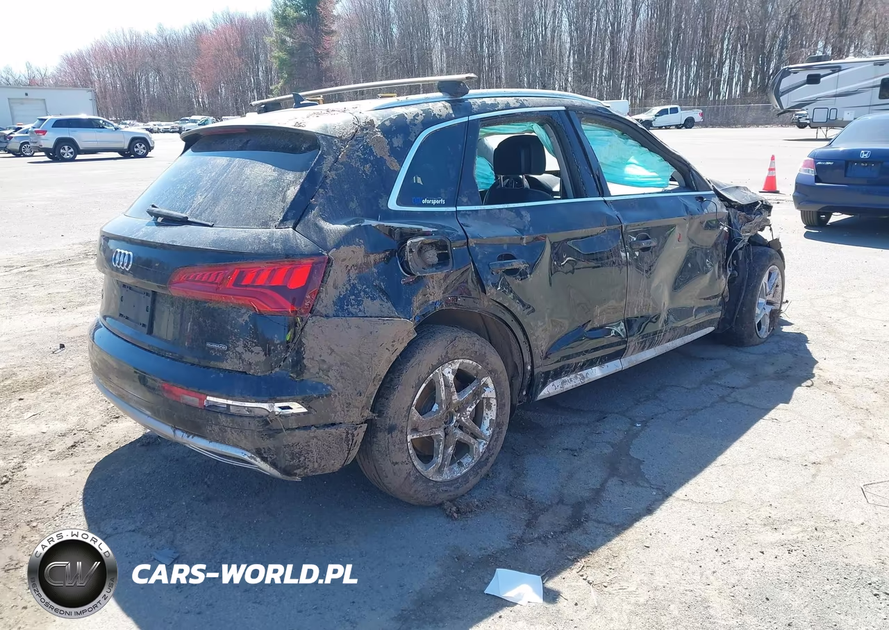 2019 Audi Q5 45 Premium VIN:WA1ANAFYXK2120169 - 4