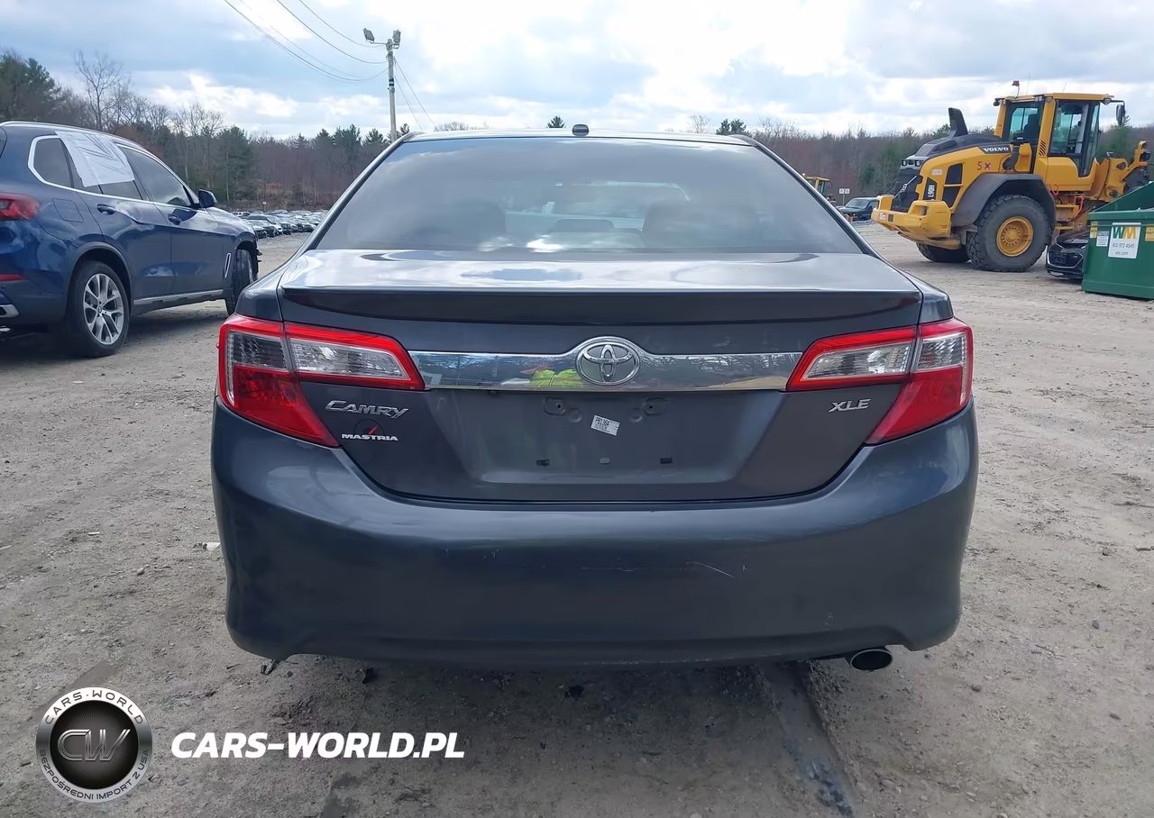 2014 Toyota Camry Xle VIN:4T4BF1FK9ER346894 - 17
