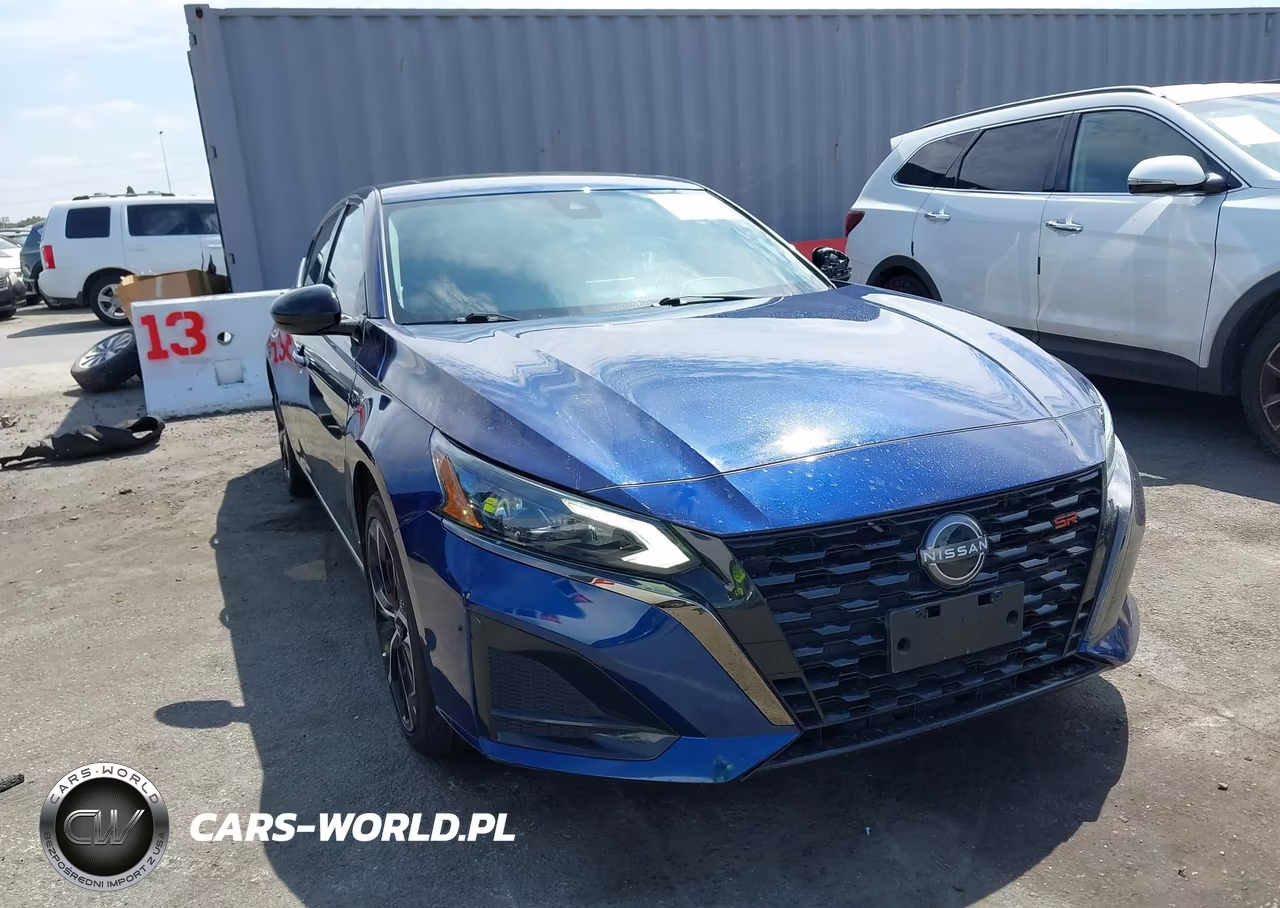 2023 Nissan Altima Sr Fwd