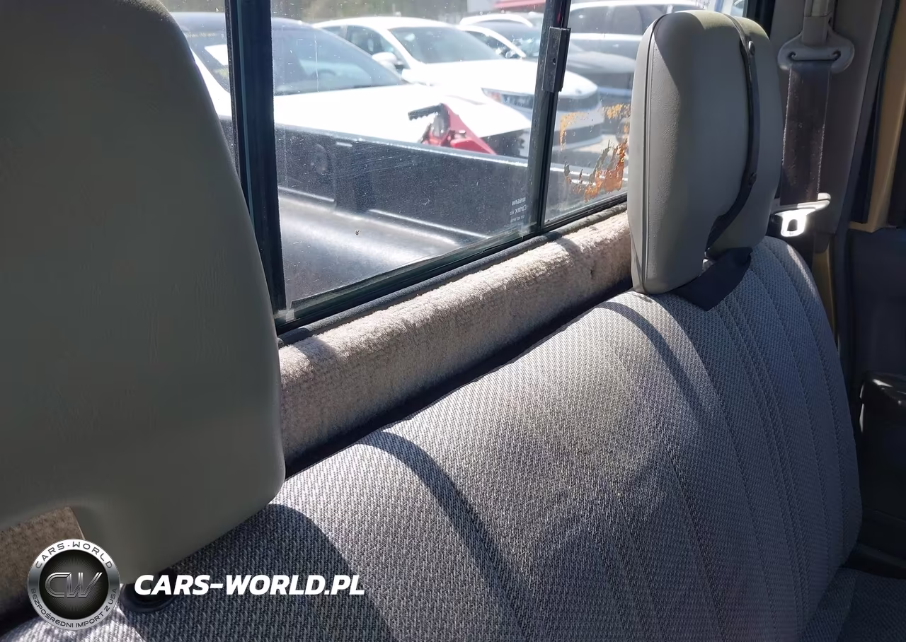 1998 Nissan Frontier Standard-Xe VIN:1N6DD21S0WC302622 - 8