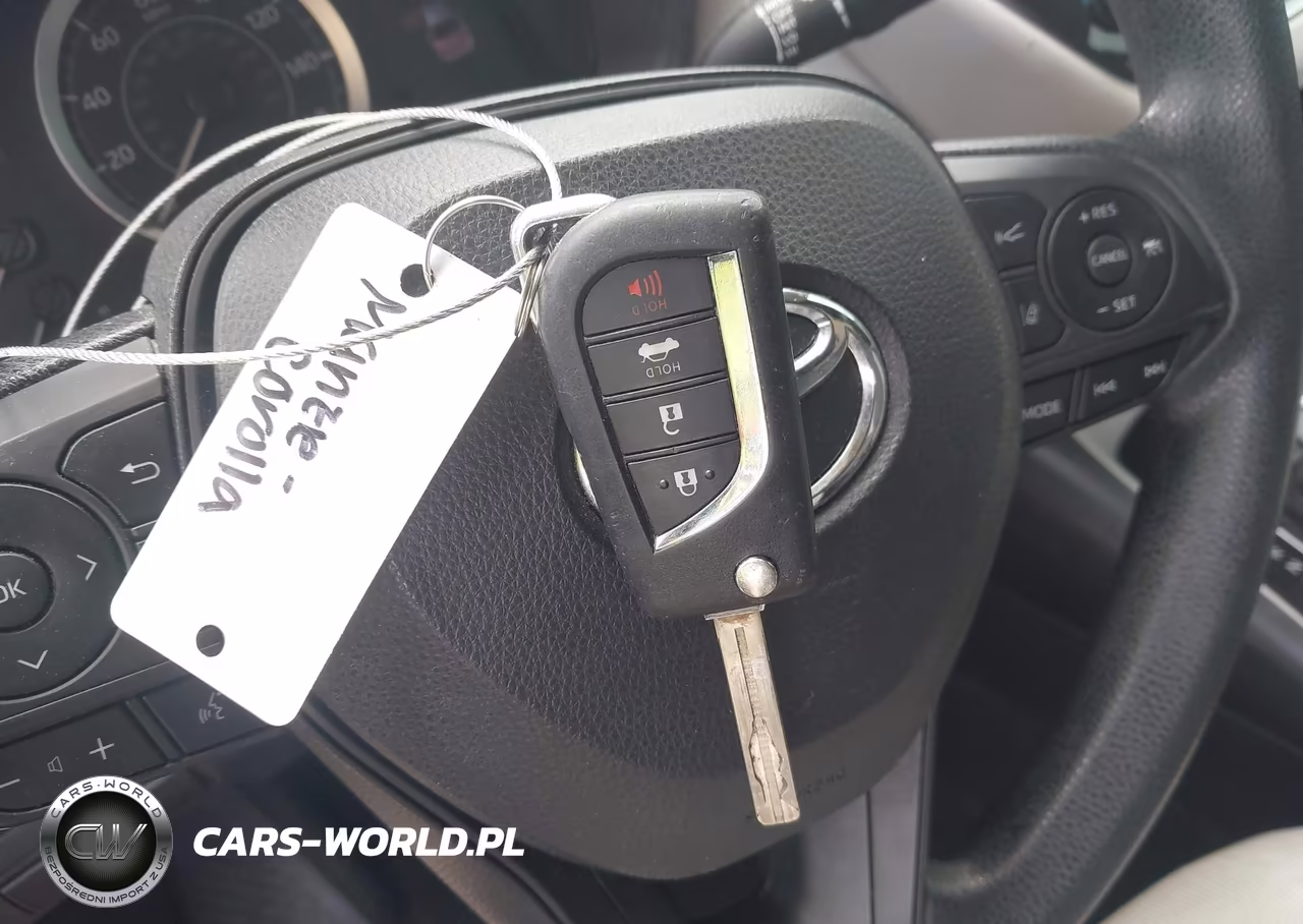 2020 Toyota Corolla Le VIN:5YFEPRAE3LP063412 - 11