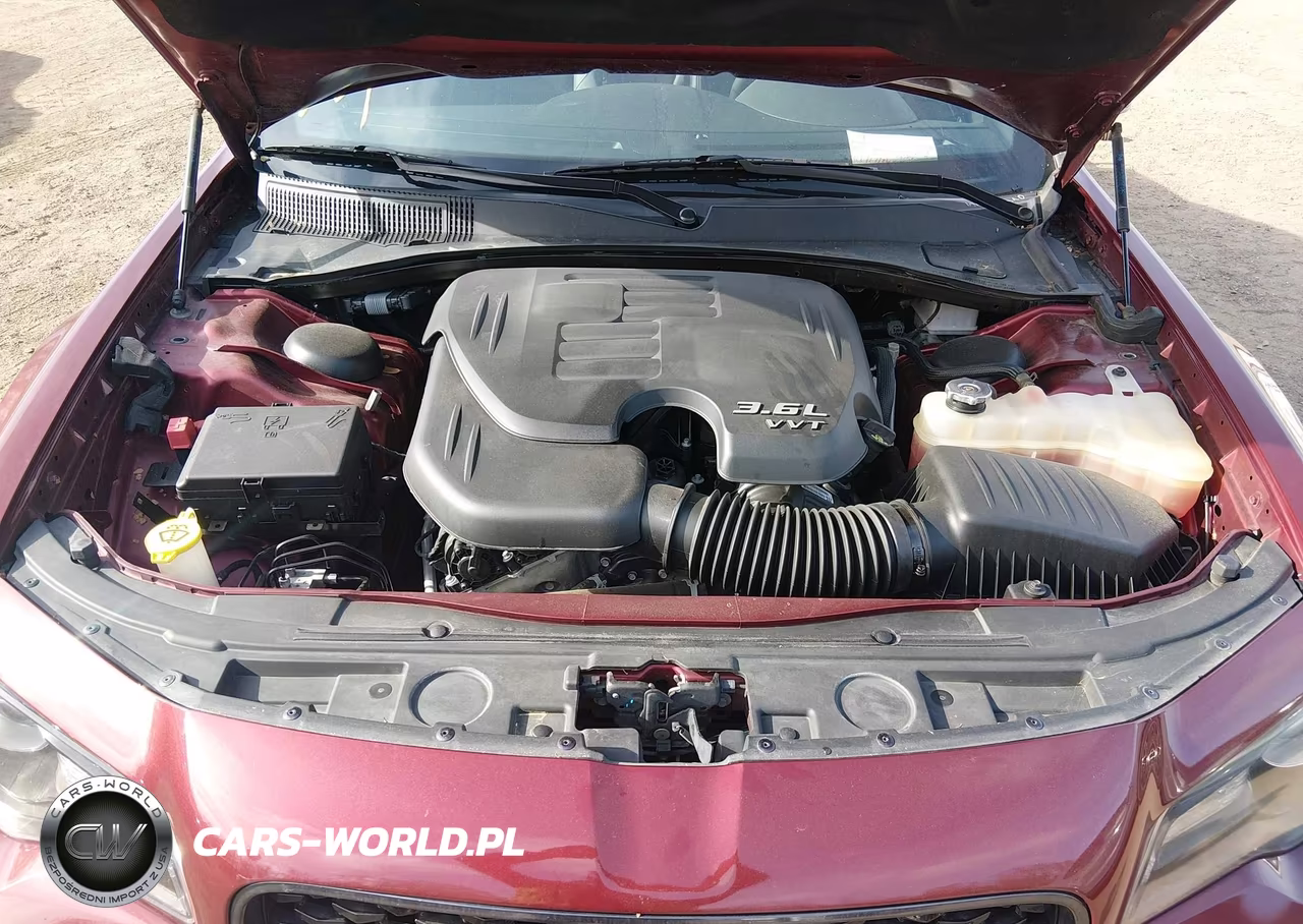 2023 Chrysler 300 300S VIN:2C3CCABG7PH580880 - 10