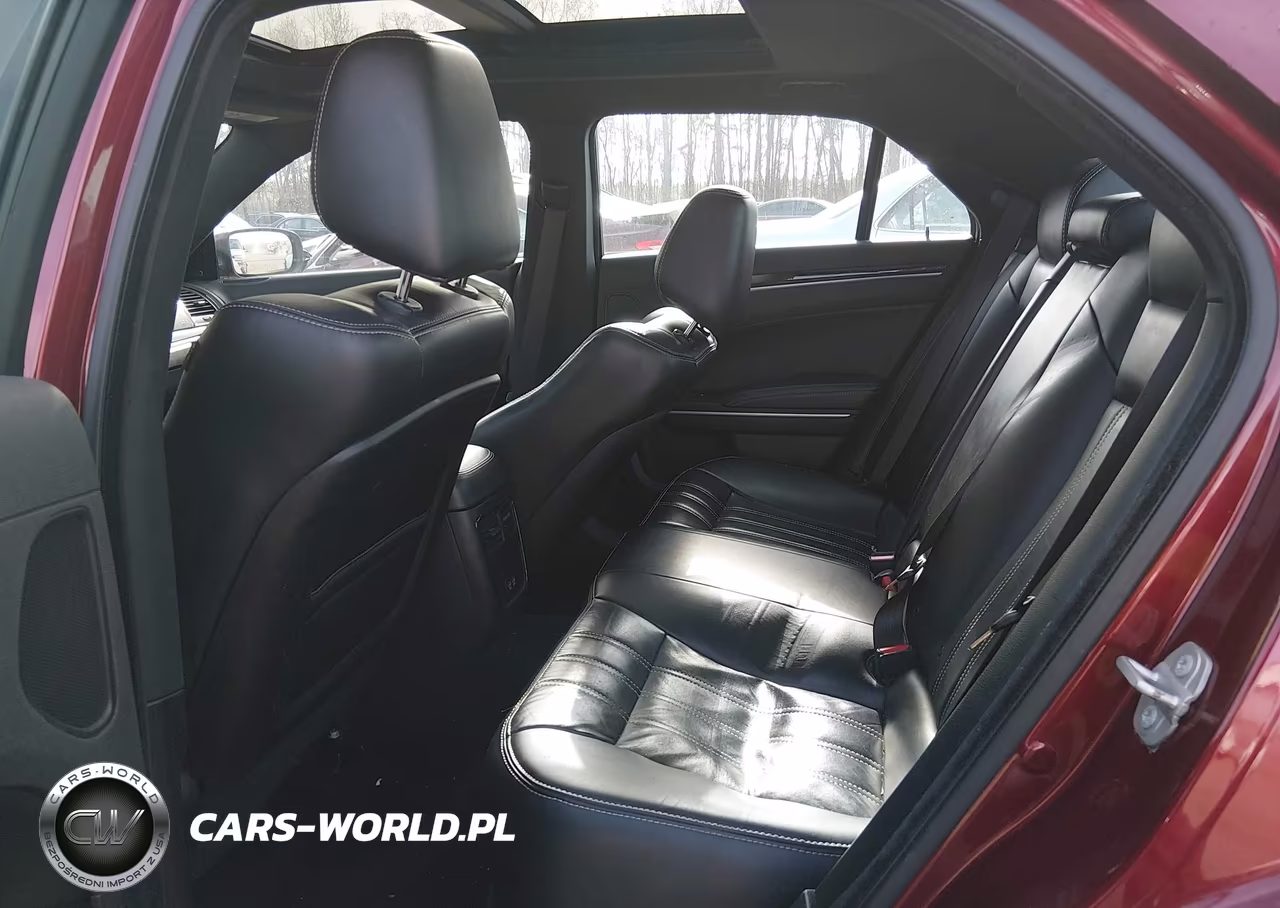 2023 Chrysler 300 300S VIN:2C3CCABG7PH580880 - 8