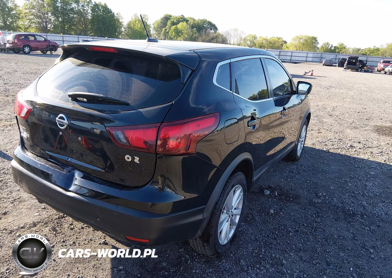 2017 Nissan Rogue Sport S VIN:JN1BJ1CP9HW034731 - 4
