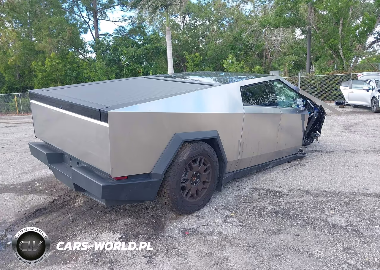 2025 Tesla Cybertruck Cyberbeast VIN:7G2CEHEE5SA060162 - 4