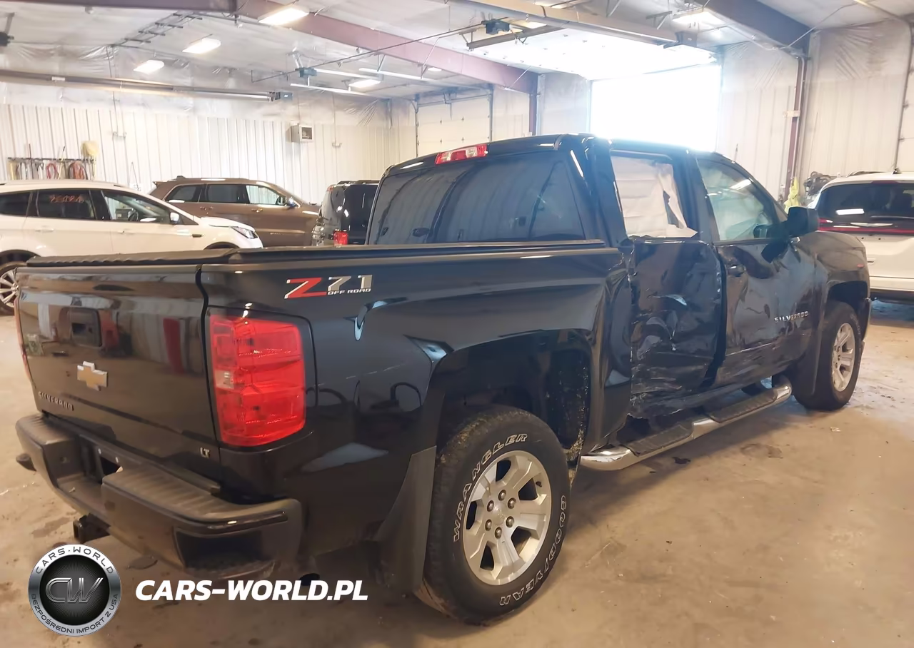 2018 Chevrolet Silverado 1500 2Lt VIN:3GCUKREC7JG473717 - 4