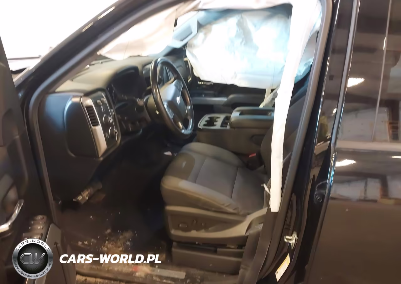 2018 Chevrolet Silverado 1500 2Lt VIN:3GCUKREC7JG473717 - 5