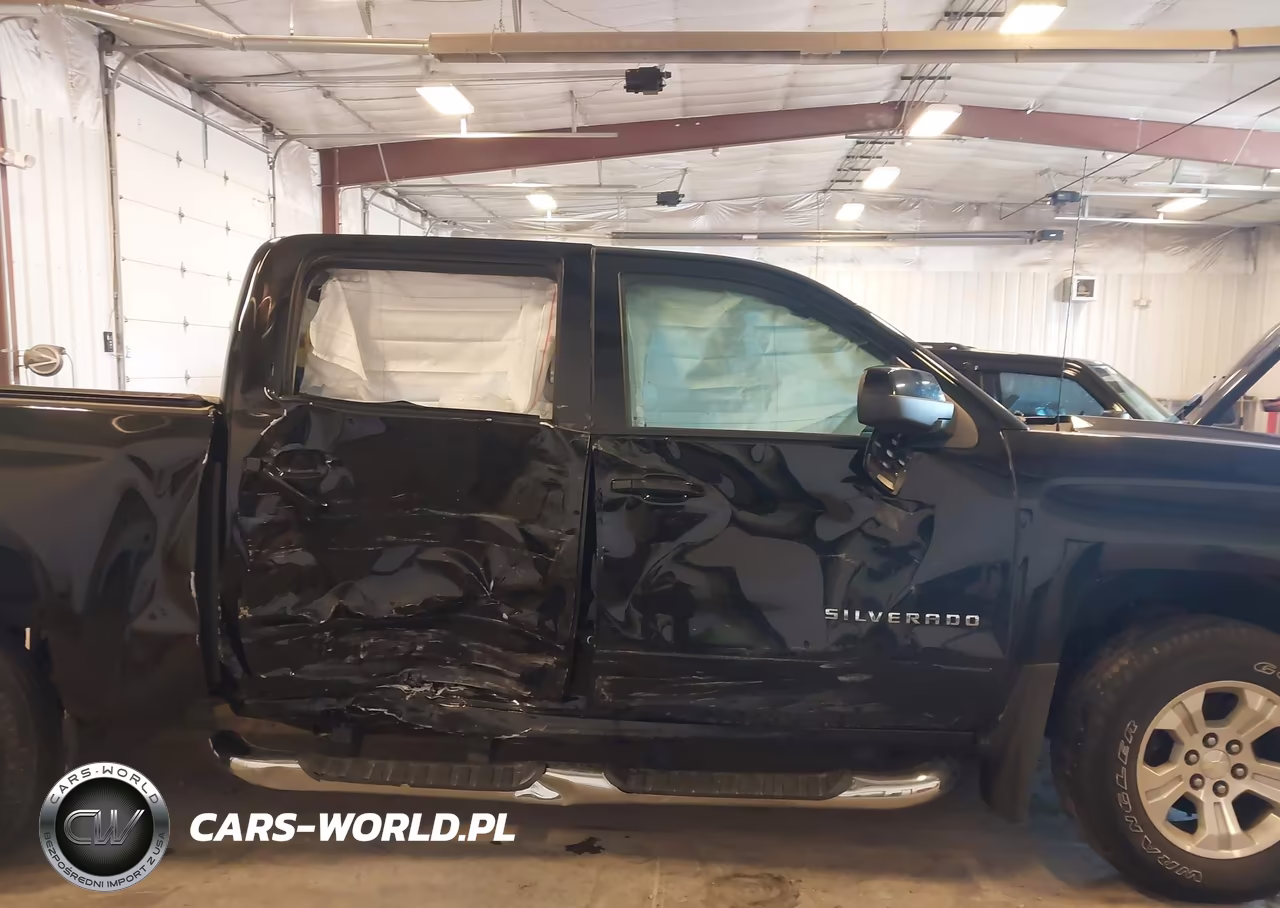 2018 Chevrolet Silverado 1500 2Lt VIN:3GCUKREC7JG473717 - 6