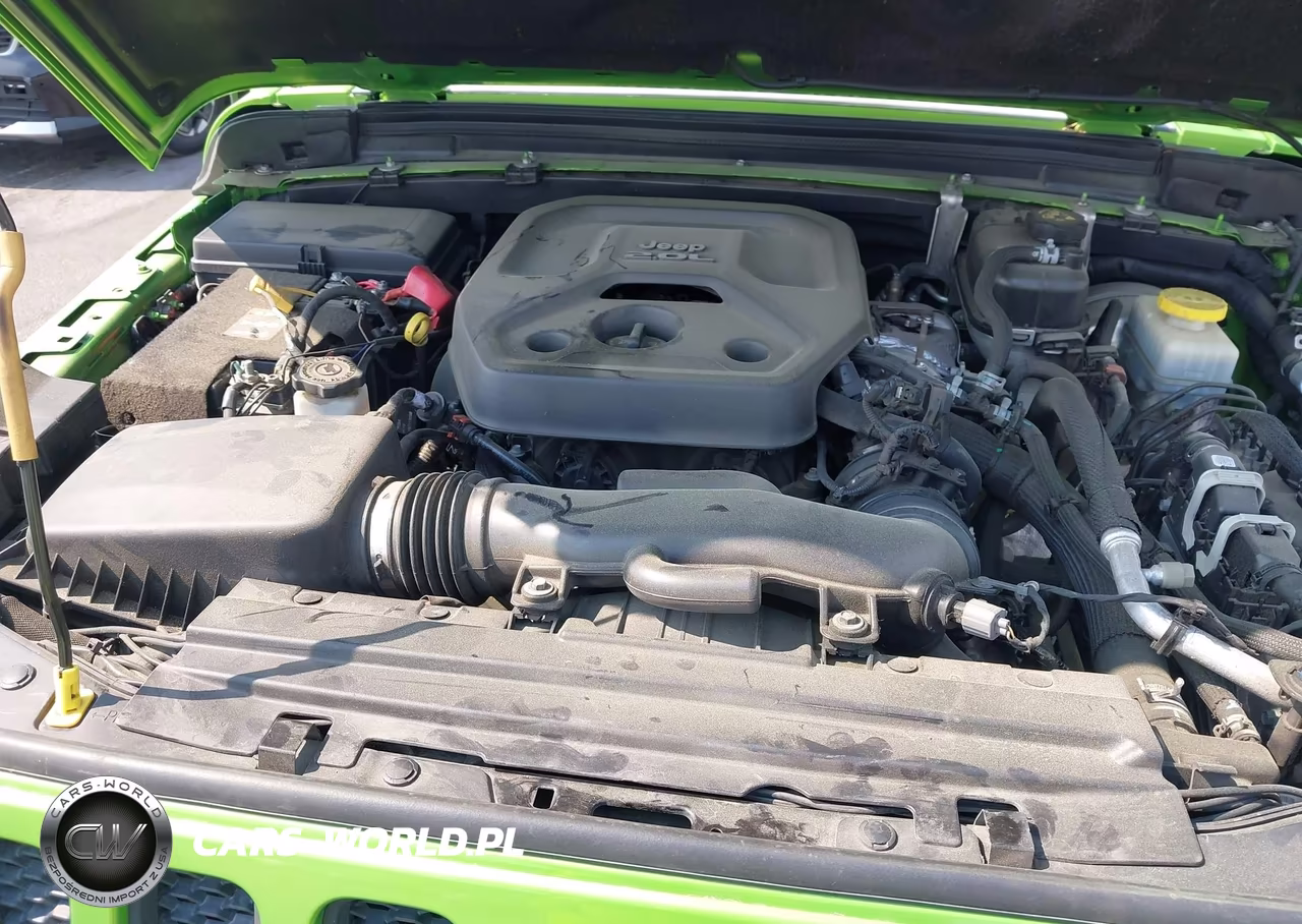 2019 Jeep Wrangler Unlimited Sahara 4X4 VIN:1C4HJXEN0KW594781 - 10
