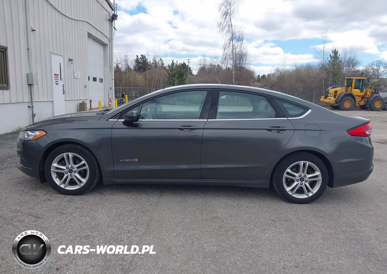 2018 Ford Fusion Hybrid S VIN:3FA6P0UU2JR235896 - 16