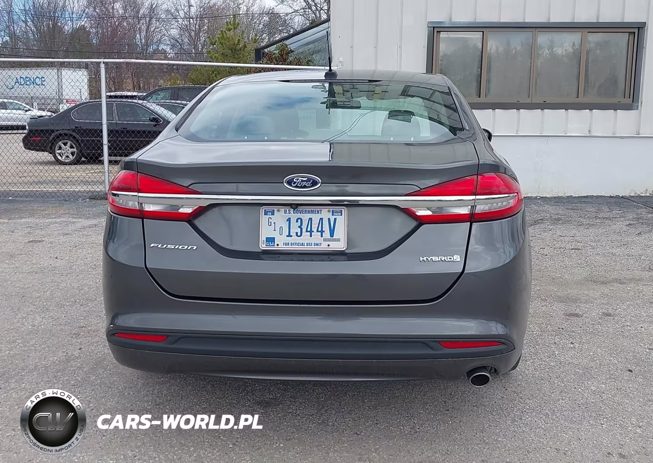 2018 Ford Fusion Hybrid S VIN:3FA6P0UU2JR235896 - 18