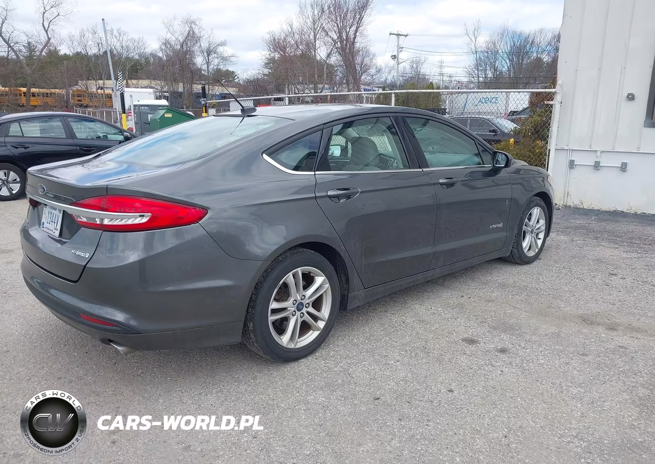 2018 Ford Fusion Hybrid S VIN:3FA6P0UU2JR235896 - 4