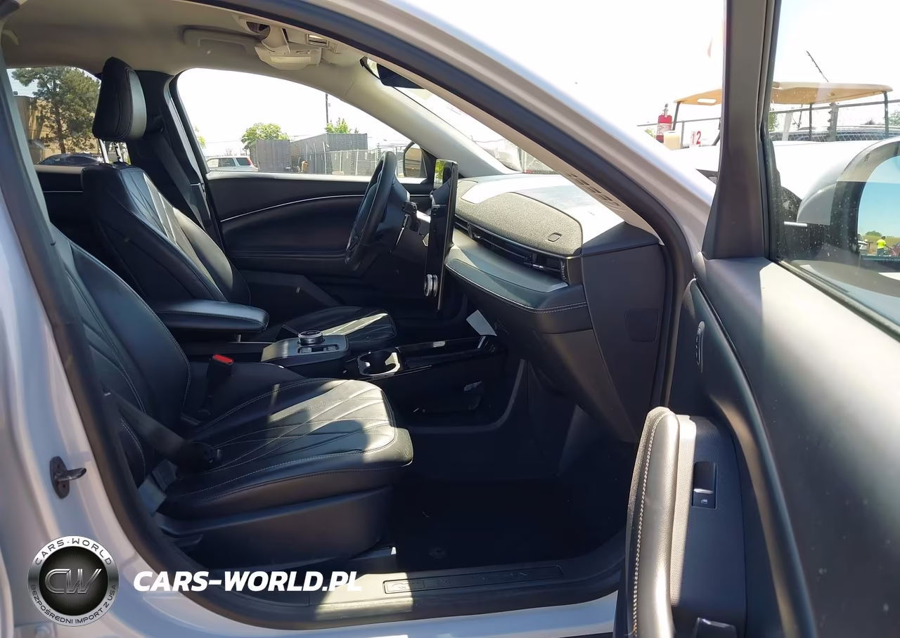 2021 Ford Mustang Mach-E Select VIN:3FMTK1RM1MMA41979 - 5