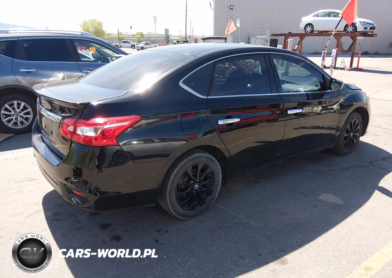 2018 Nissan Sentra S VIN:3N1AB7AP9JY269899 - 4