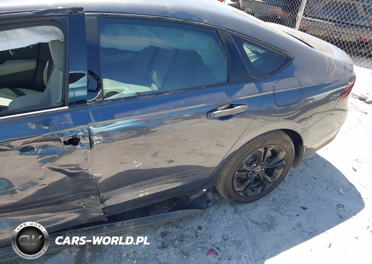 2025 Honda Accord Se VIN:1HGCY1F46SA087570 - 19