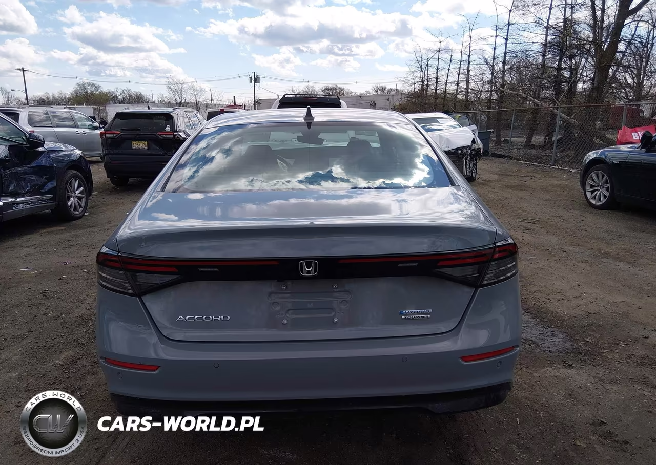 2025 Honda Accord Hybrid Touring VIN:1HGCY2F8XSA083711 - 16