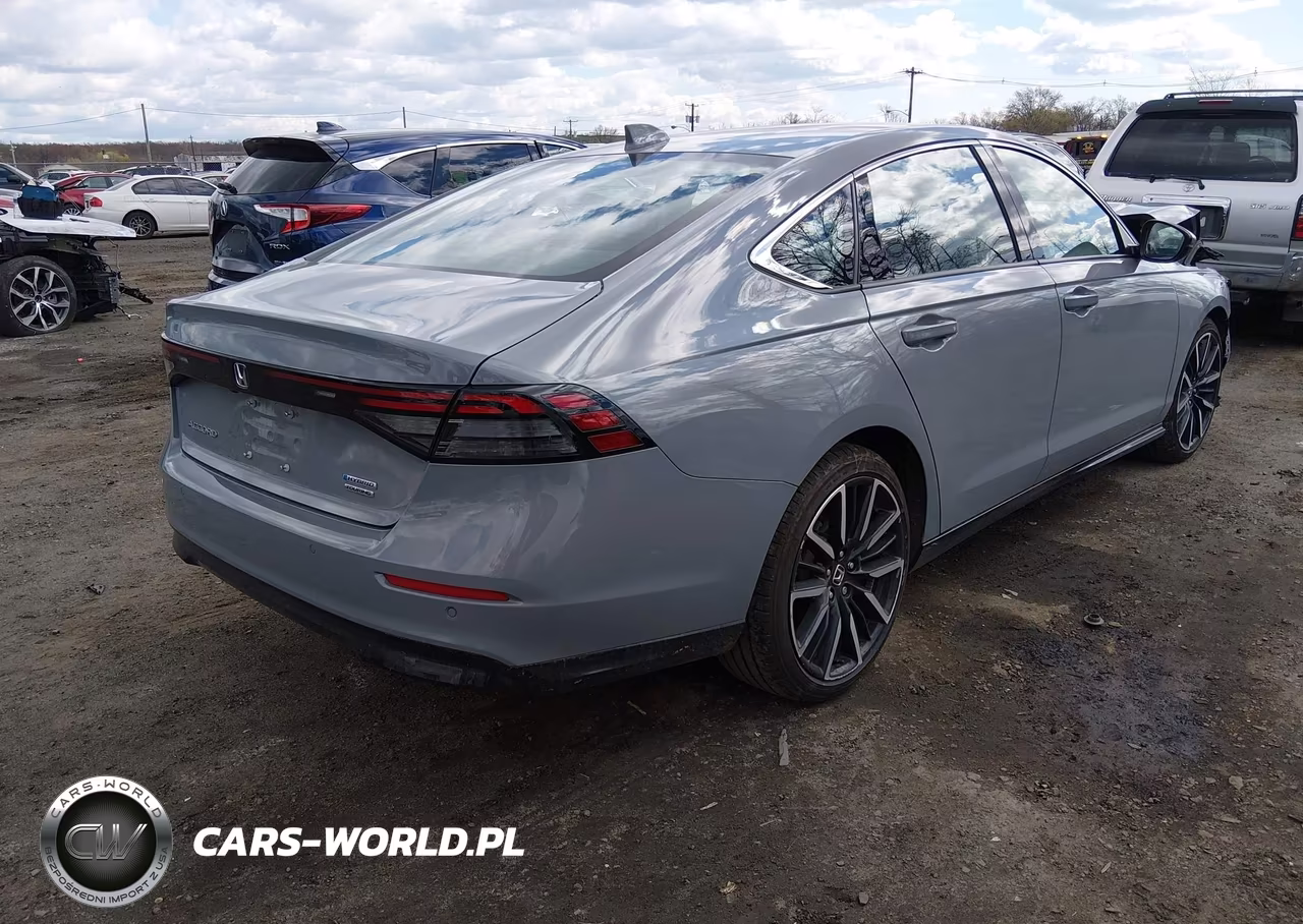 2025 Honda Accord Hybrid Touring VIN:1HGCY2F8XSA083711 - 4