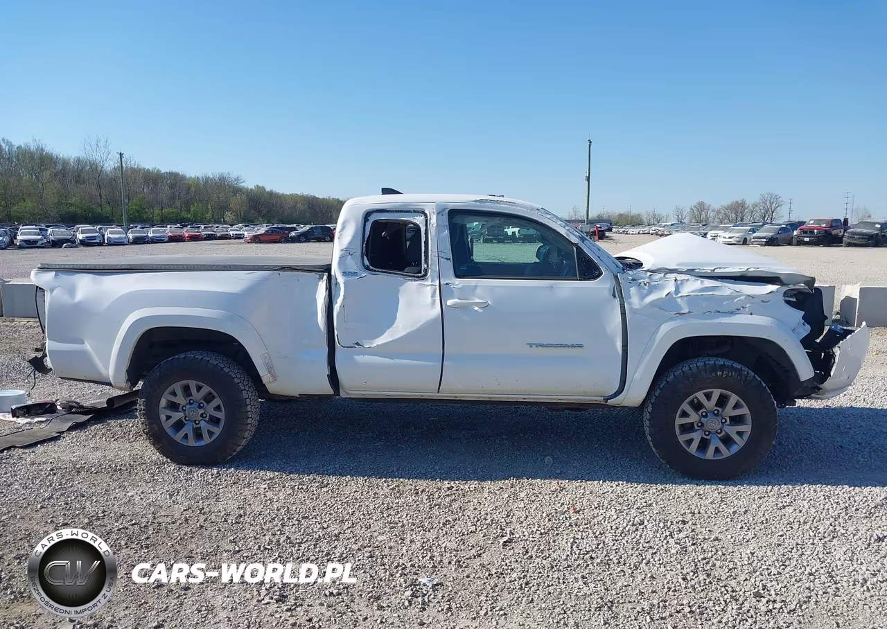 2018 Toyota Tacoma Sr5 VIN:5TFSX5EN0JX061850 - 14