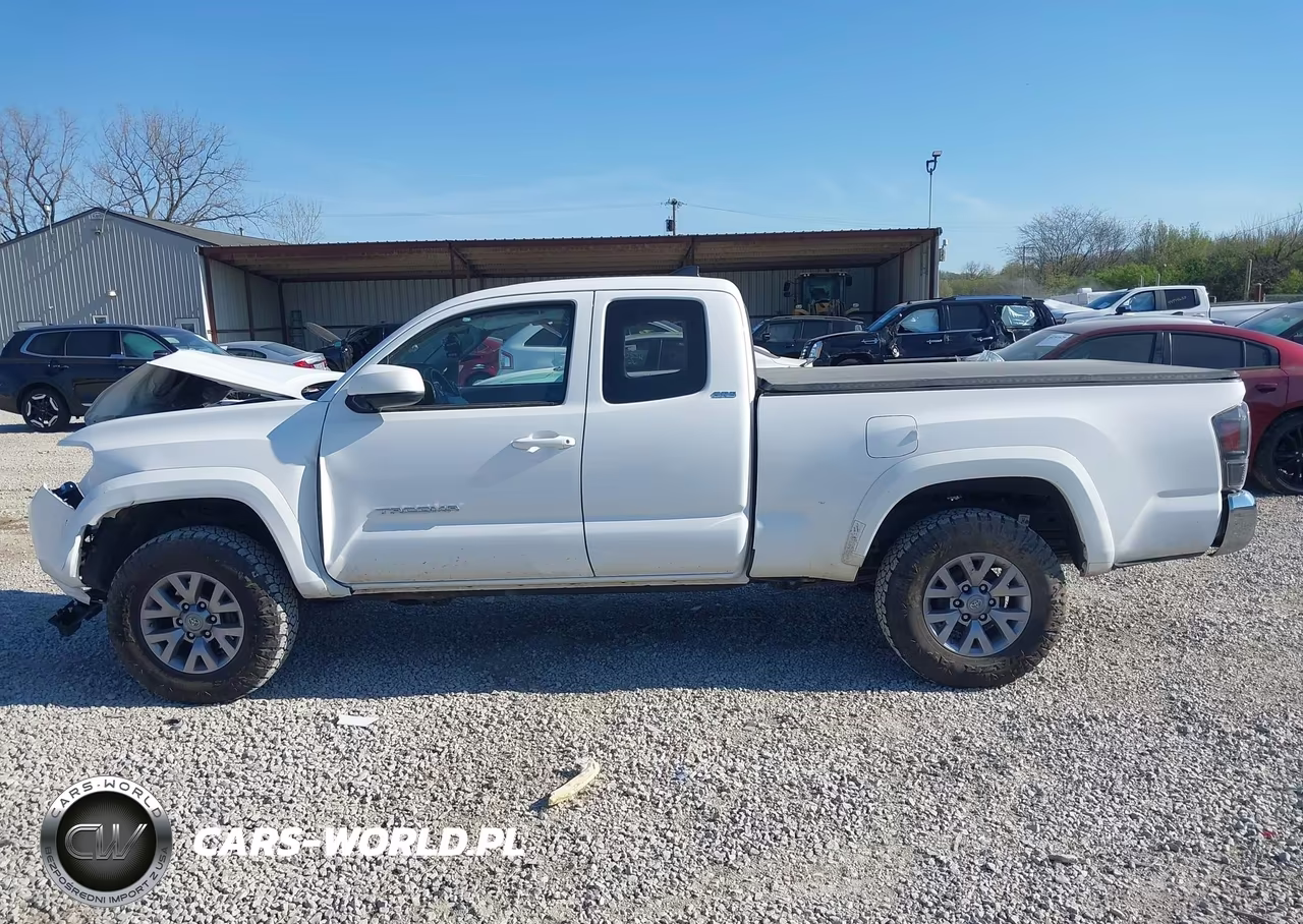 2018 Toyota Tacoma Sr5 VIN:5TFSX5EN0JX061850 - 15