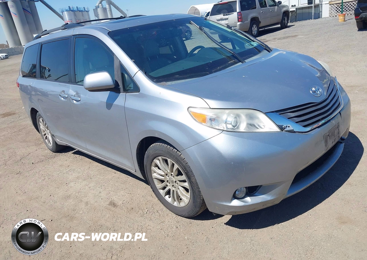 2011 Toyota Sienna Xle V6