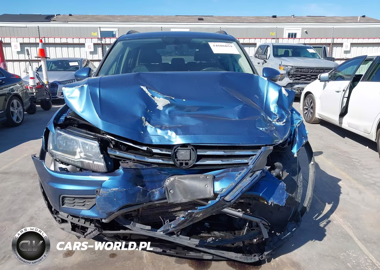 2019 Volkswagen Tiguan 2.0T Se-2.0T Sel-2.0T Sel R-Line-2.0T Sel R-Line Black VIN:3VV3B7AXXKM128131 - 17
