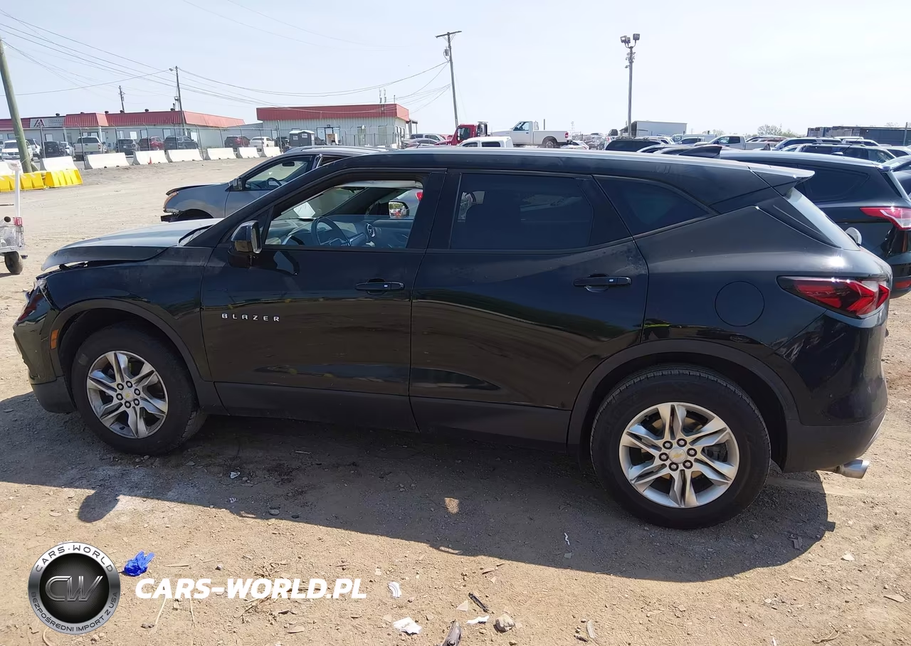2019 Chevrolet Blazer VIN:3GNKBBRA5KS687800 - 14